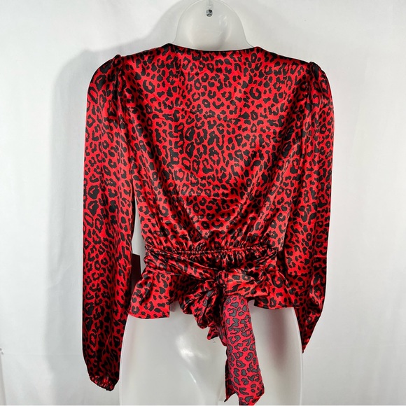 Lily White Red & Black Leopard Animal Print Faux Wrap V-Neck Blouse Small S NWT - Picture 4 of 5